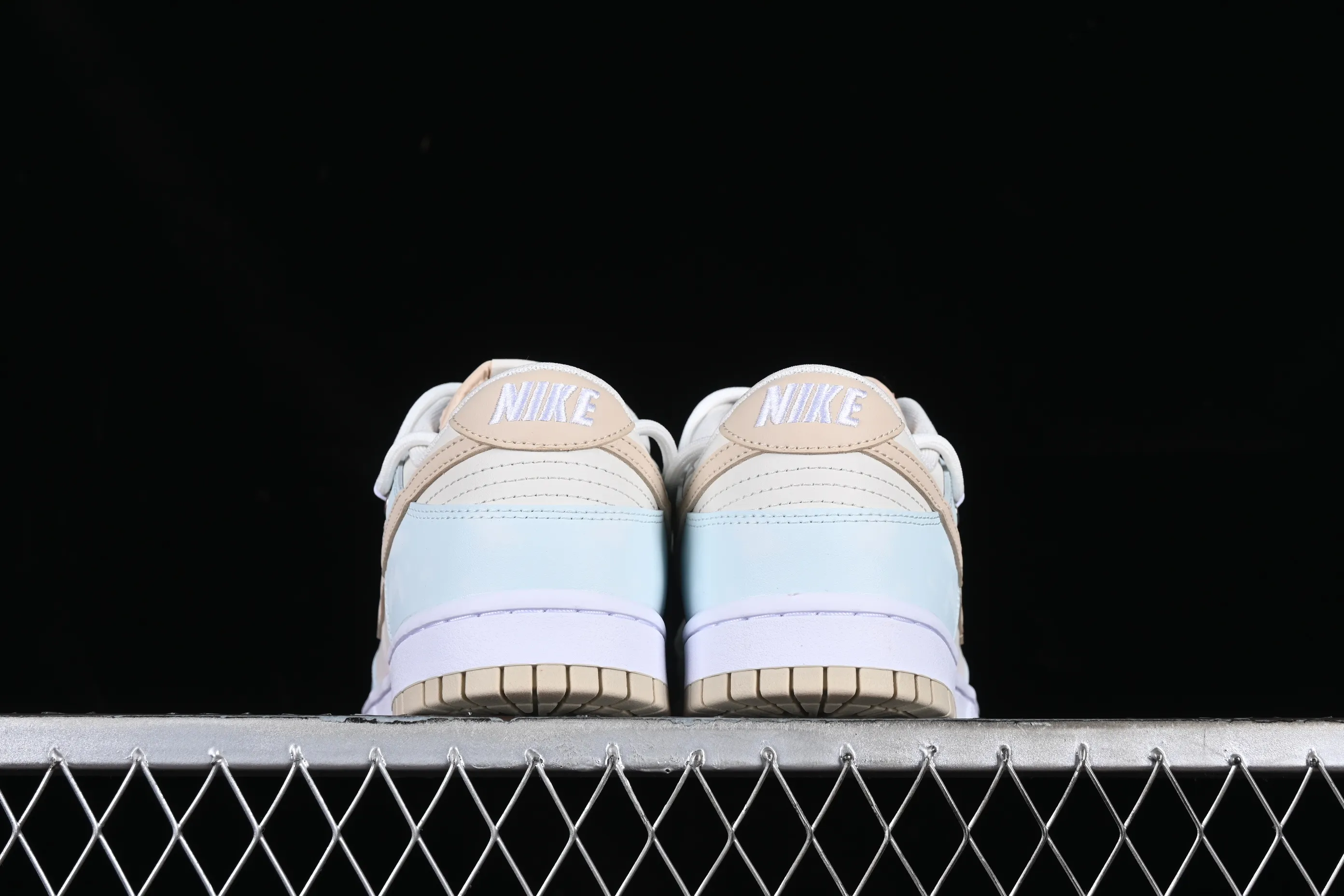 All categories Nk SB Dunk series Nk SB Dunk Low Low-top sneakers Nk Dunk Low Sea Salt Coconut Cloud Deconstructed simplicity Graffiti SB strap low-top casual sneakers DV0831-003